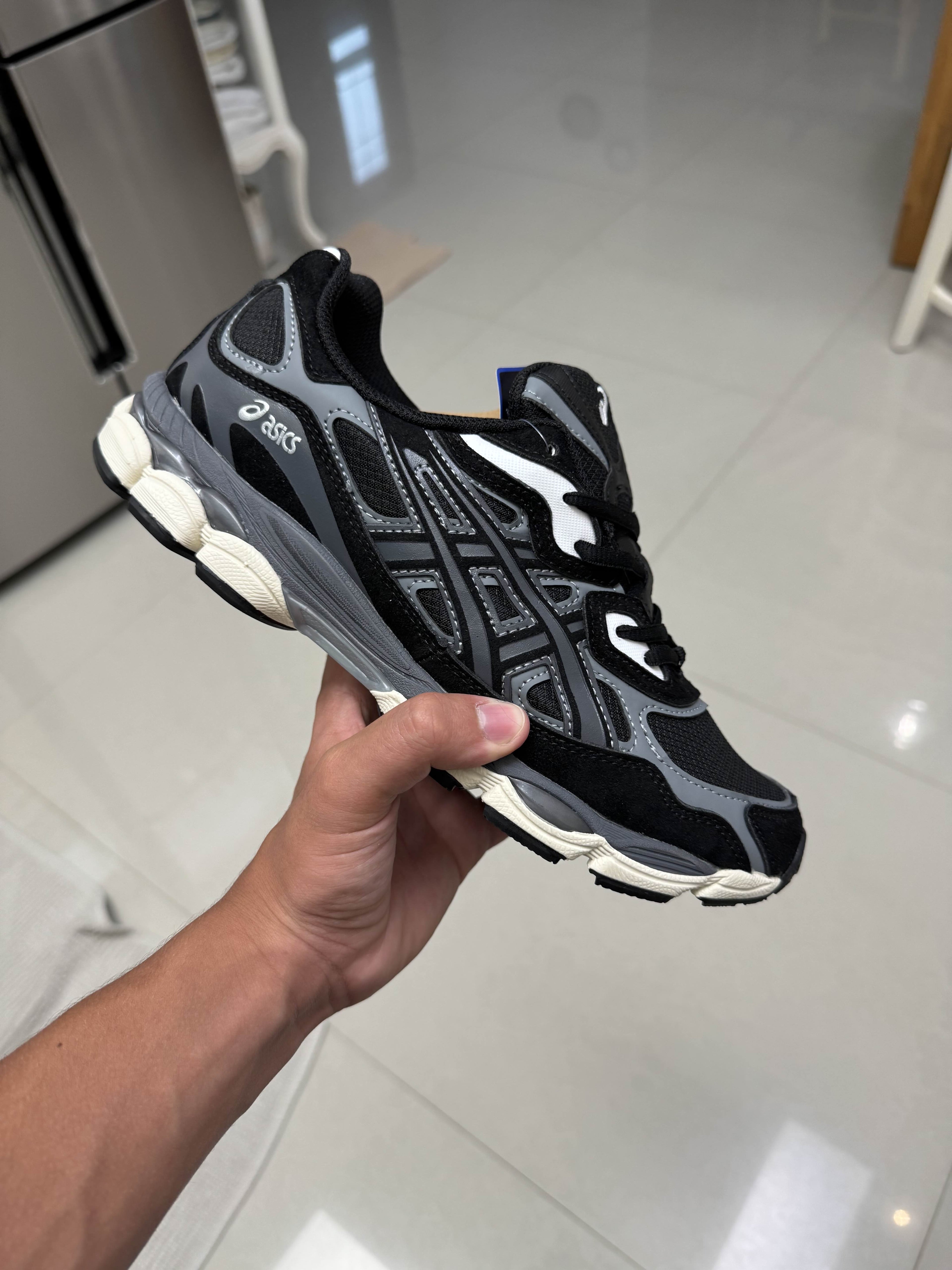 Asics Gel NYC " White Smoke Grey "