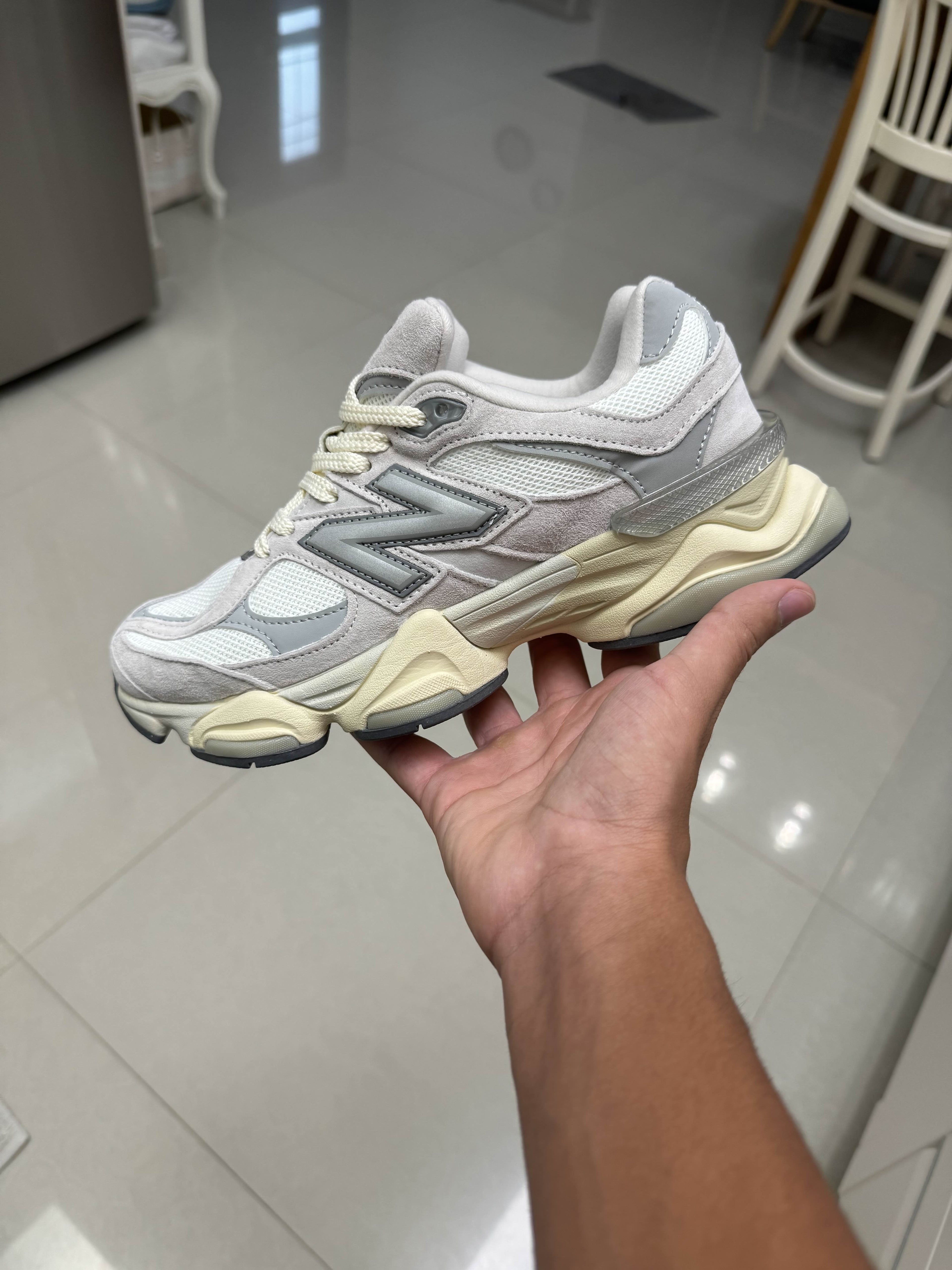 New Balance 9060 grey & white