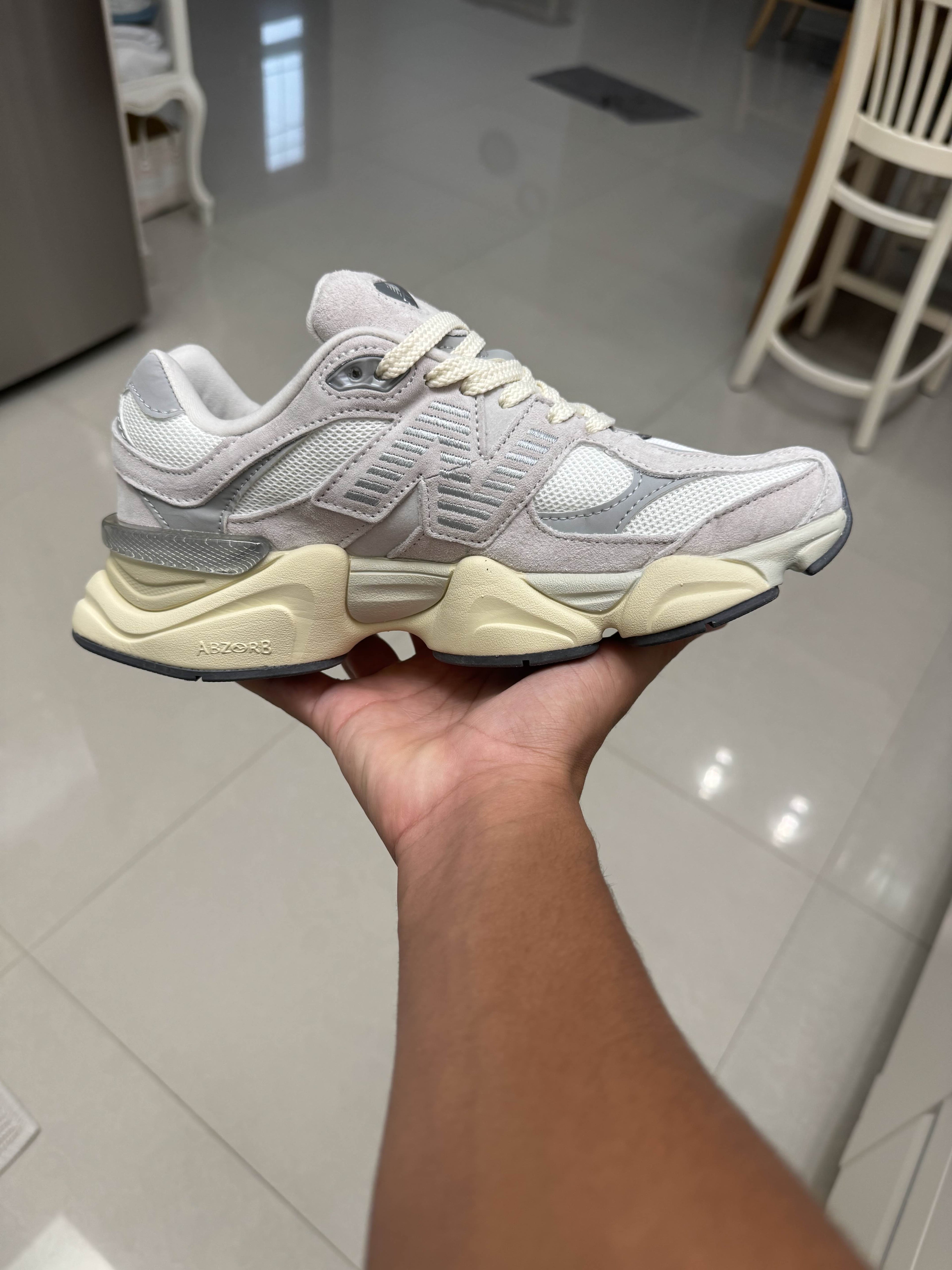 New Balance 9060 grey & white